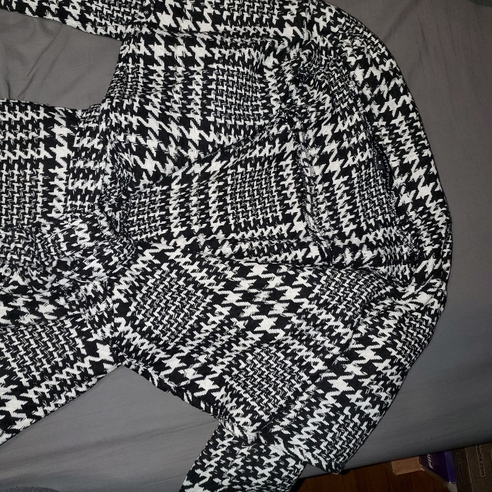 Coat - Picture 2 of 3